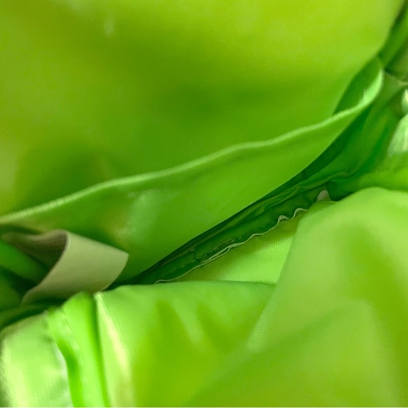 Vancouver 2010 Olympic Mascot Pouch Bag - Picture 13 of 16